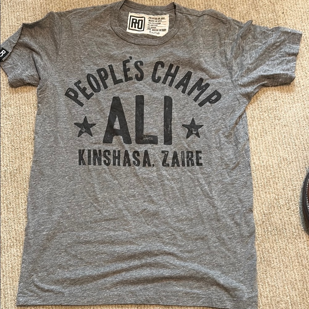 Gray Short Sleeve Tee with Vintage Graphic Design